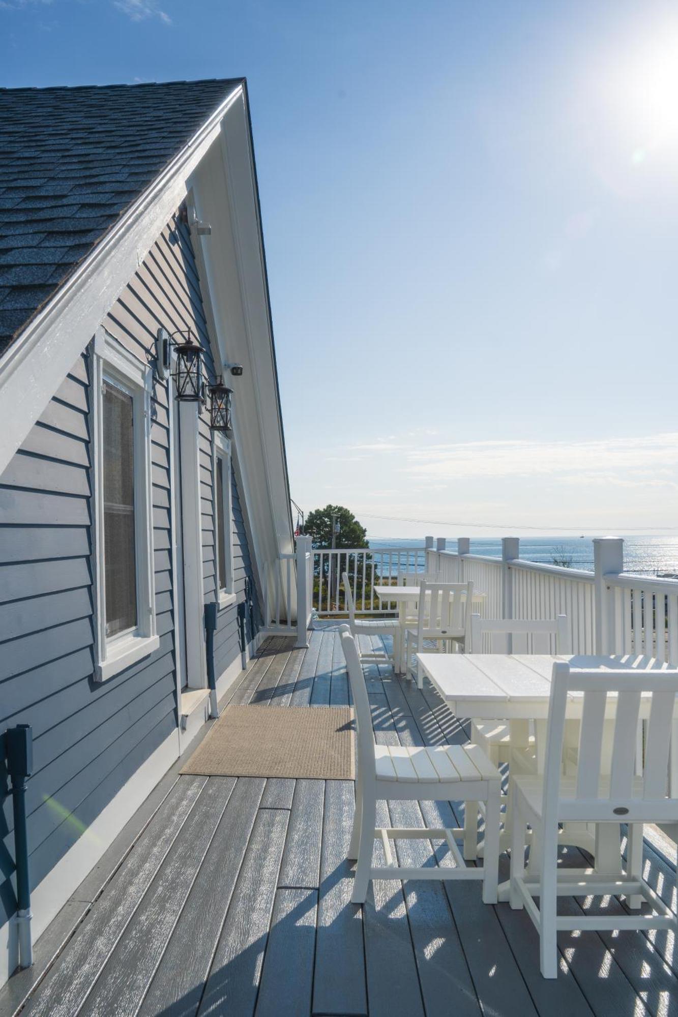 935 Ocean, A Beachside Inn Хэмптон Экстерьер фото